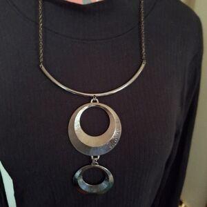 🩵 Bold Statement Necklace EUC